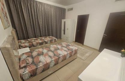 Apartment - 2 Bedrooms - 3 Bathrooms for sale in Al Khan - Sharjah