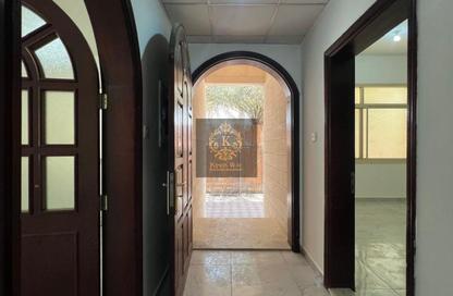 Villa - 4 - 6 for rent in Mohamed Bin Zayed City - Abu Dhabi