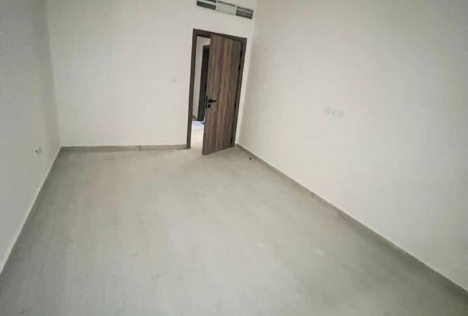 83228182 - Property Image 2