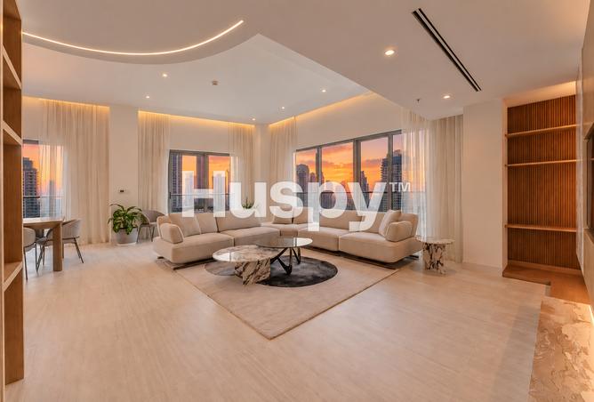 Fully Renovated | Rare Layout | Penthouse