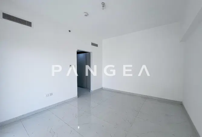 151910002 - Property Image 3
