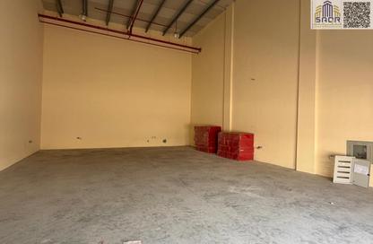 Warehouse - Studio - 1 Bathroom for rent in Al Jurf 3 - Al Jurf - Ajman Downtown - Ajman