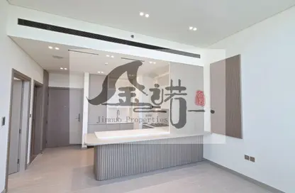 شقة - غرفة نوم - 2 حمامات للايجار في بن غاطي رويال - منطقة 18 - قرية جميرا الدائرية - دبي