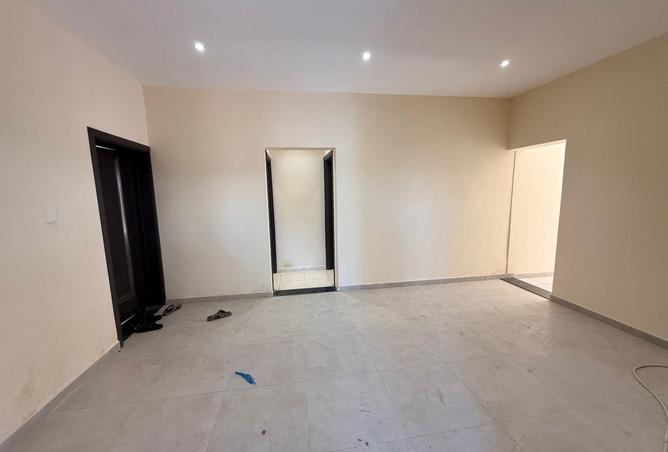 77391647 - Property Image 3