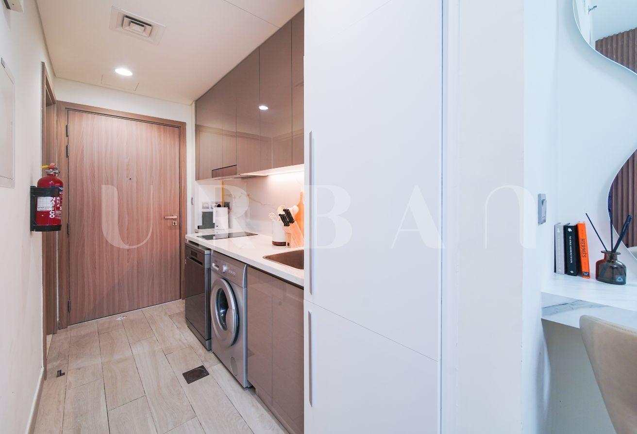Lavish Upgrade | Fully Furnished | Ready to Move photo 7