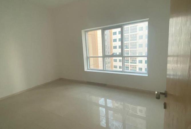 100413938 - Property Image 3