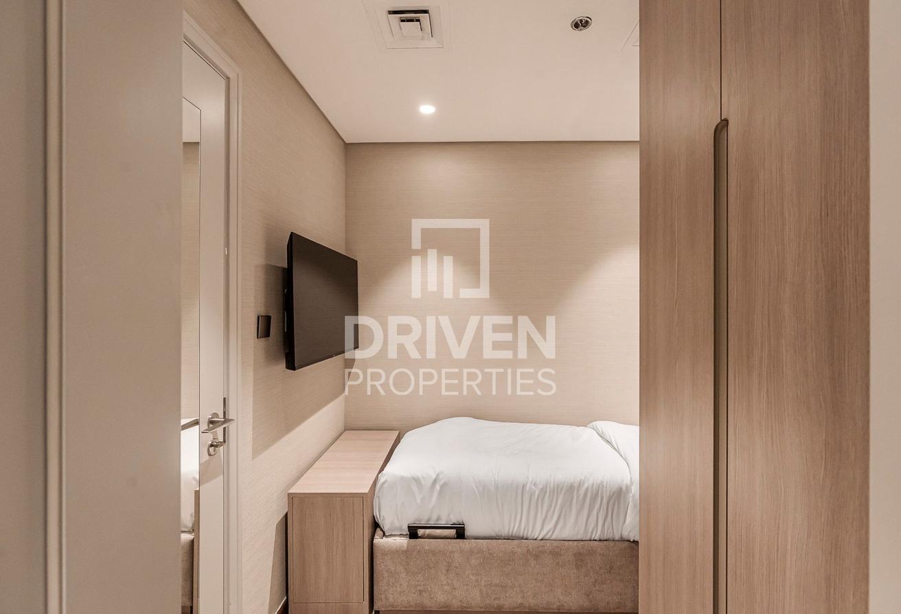 Upgraded | Burj Khalifa View | Elegant Layout photo 17