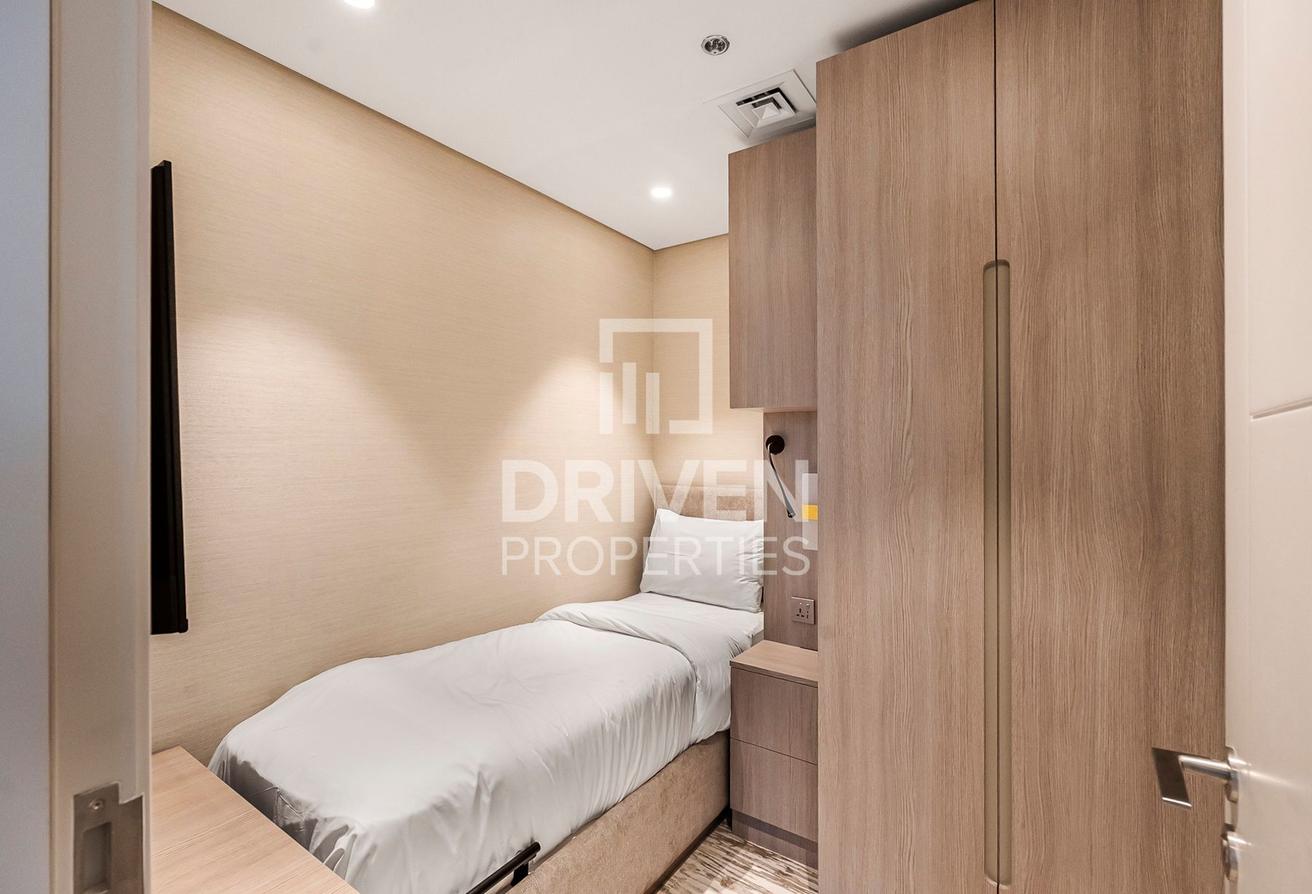 Upgraded | Burj Khalifa View | Elegant Layout photo 16