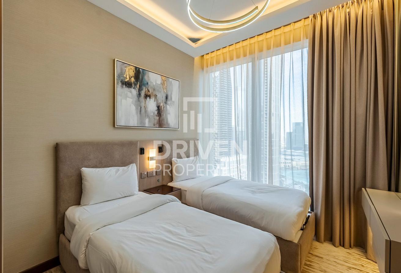 Upgraded | Burj Khalifa View | Elegant Layout photo 14