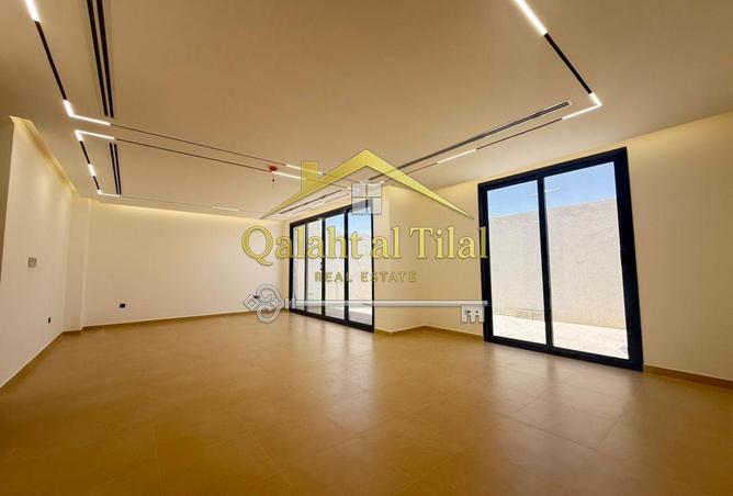 104119945 - Property Image 3