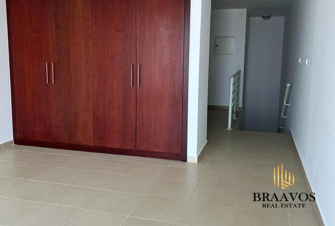 71902104 - Property Image 2