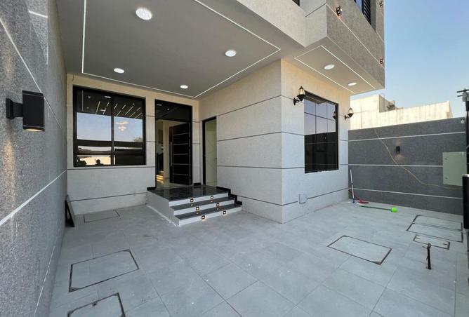 119741922 - Property Image 2