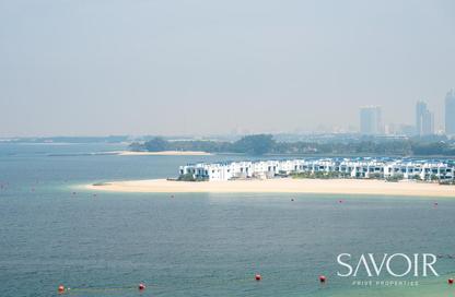 Apartment - 4 Bedrooms - 3 Bathrooms for rent in Al Das - Shoreline Apartments - Palm Jumeirah - Dubai
