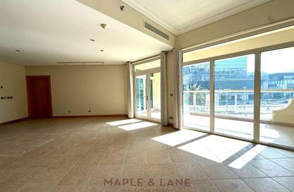 Apartment - 3 Bedrooms - 3 Bathrooms for rent in Al Das - Shoreline Apartments - Palm Jumeirah - Dubai