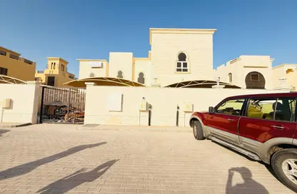 Villa - 4 Bedrooms - 5 Bathrooms for rent in Al Nouf - Sharjah