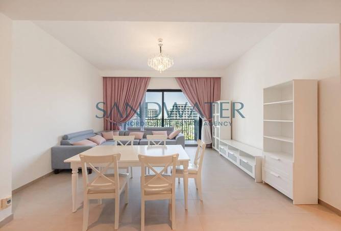 98245799 - Property Image 3