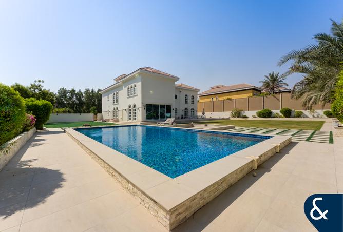 Corner Mallorca | 6 Beds | 22,598 Sq. Ft Plot