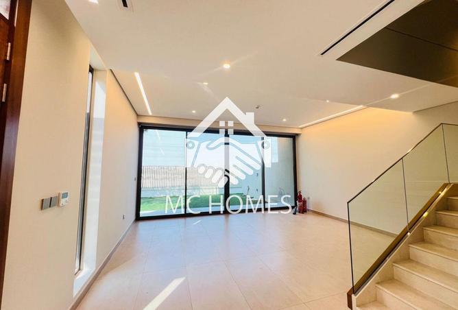 72319995 - Property Image 3