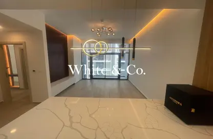 Apartment - 1 Bedroom - 2 Bathrooms for rent in The East Crest by Meteora - District 17 - Jumeirah Village Circle - Dubai