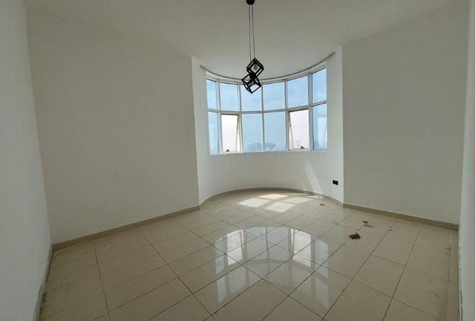 85302581 - Property Image 2