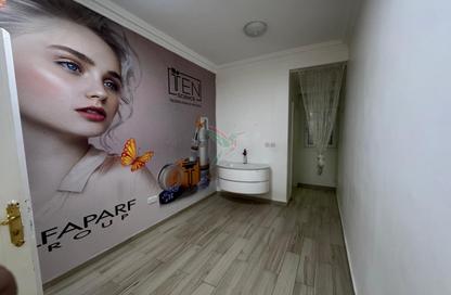 Office Space - Studio - 5 Bathrooms for rent in Al Dafeinah - Asharej - Al Ain
