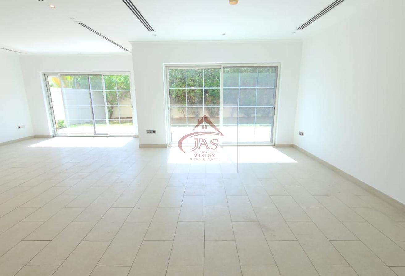 SINGLE ROW | HUGE GARDEN | 4 BEDROOMS LEGACY VILLA photo 9