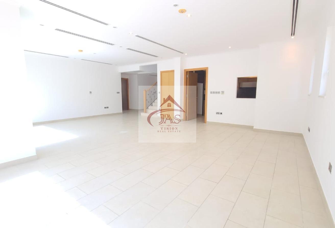 SINGLE ROW | HUGE GARDEN | 4 BEDROOMS LEGACY VILLA photo 7