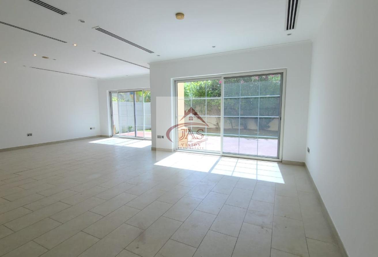 SINGLE ROW | HUGE GARDEN | 4 BEDROOMS LEGACY VILLA photo 6