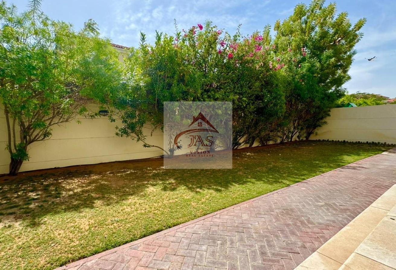 SINGLE ROW | HUGE GARDEN | 4 BEDROOMS LEGACY VILLA photo 20