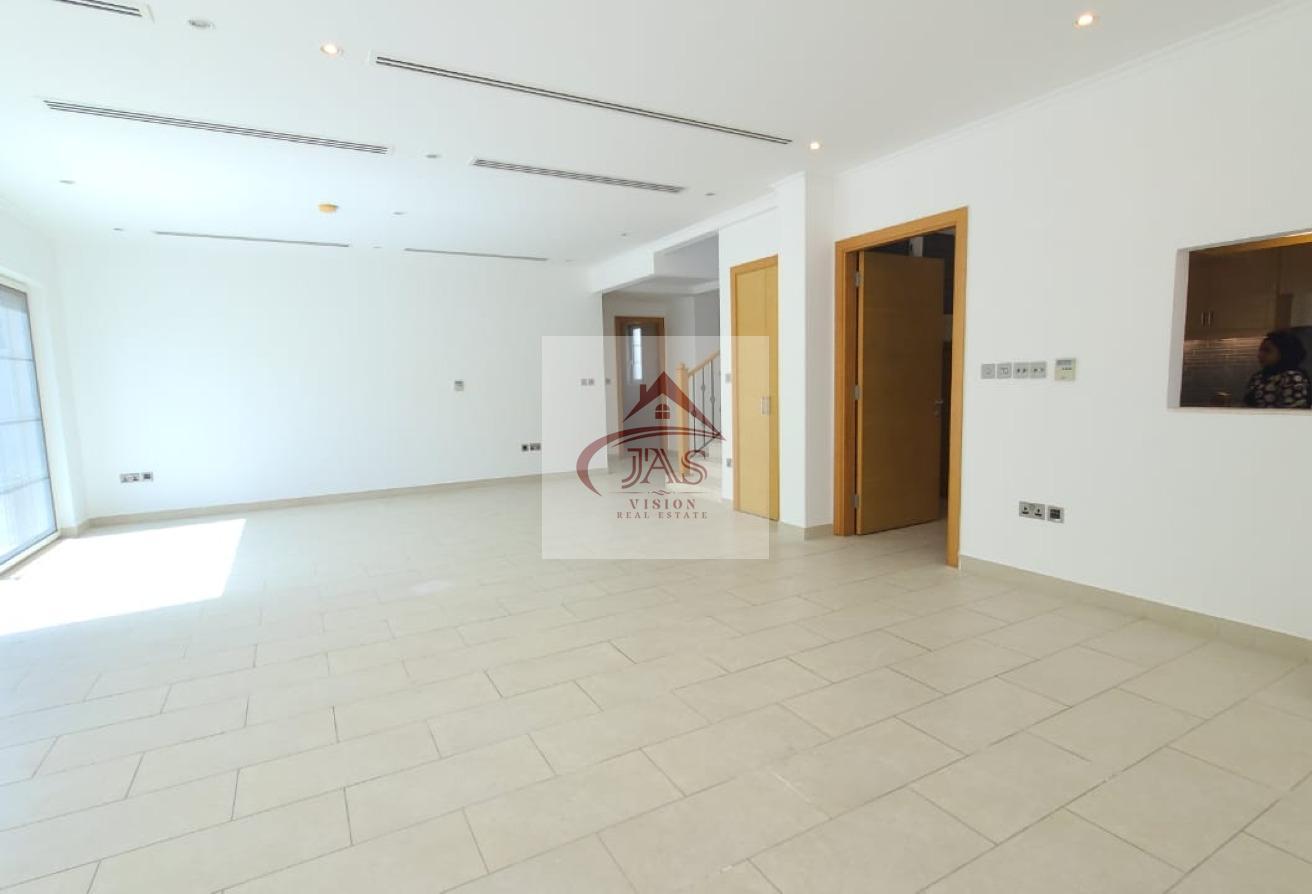 SINGLE ROW | HUGE GARDEN | 4 BEDROOMS LEGACY VILLA photo 11