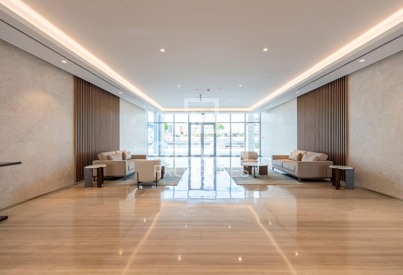 Fully Furnished | Canal View | Burj Khalifa View photo 30