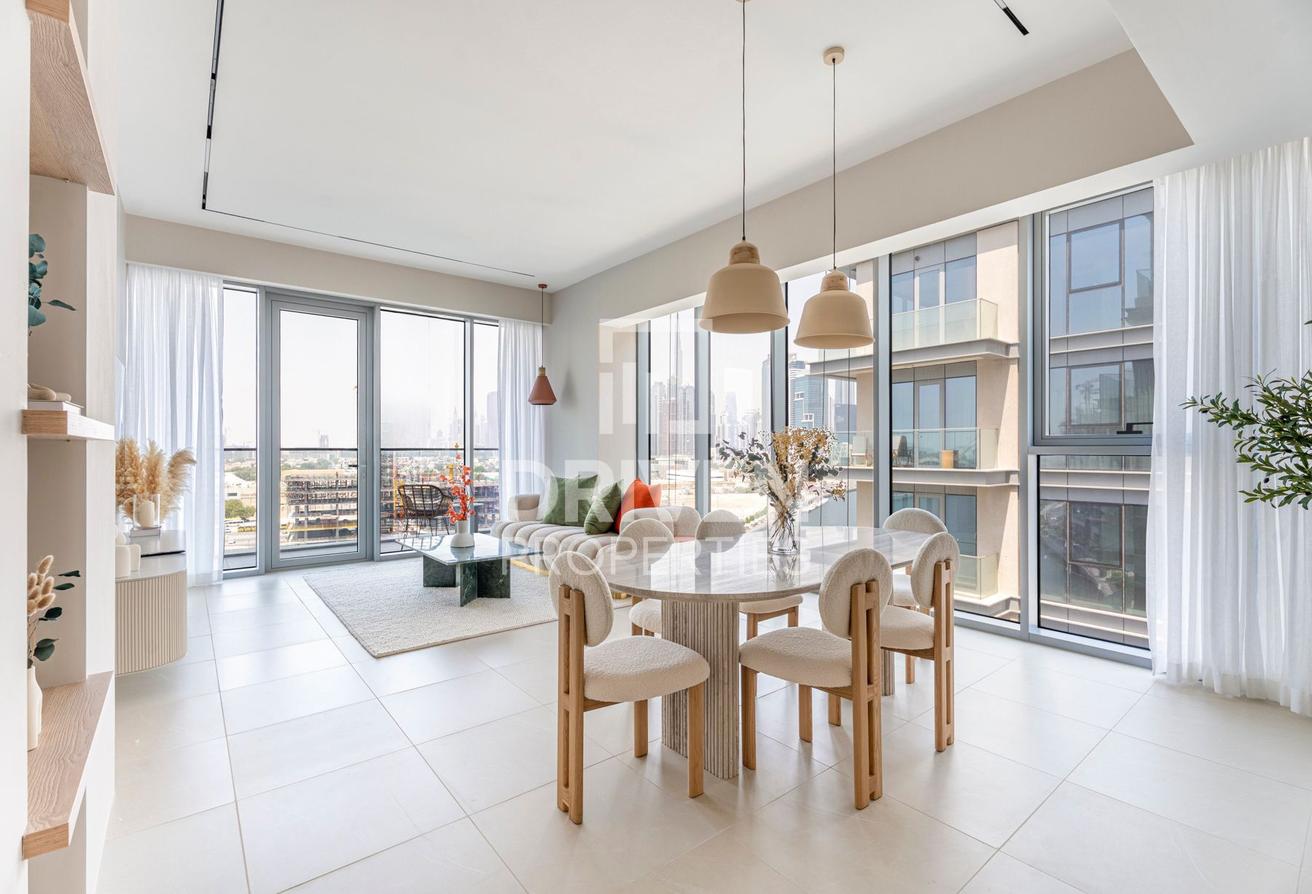 Fully Furnished | Canal View | Burj Khalifa View photo 8