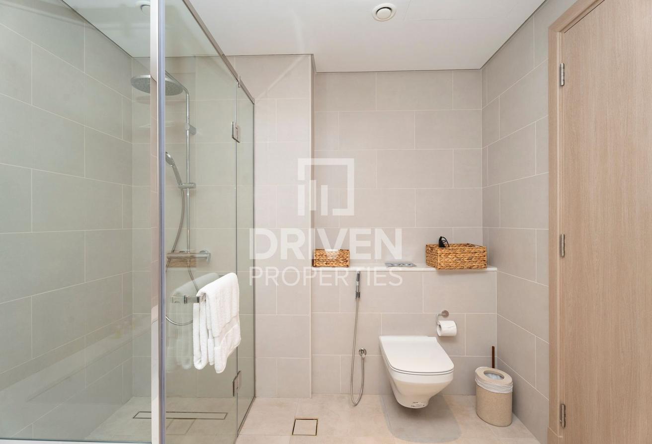 Fully Furnished | Canal View | Burj Khalifa View photo 18