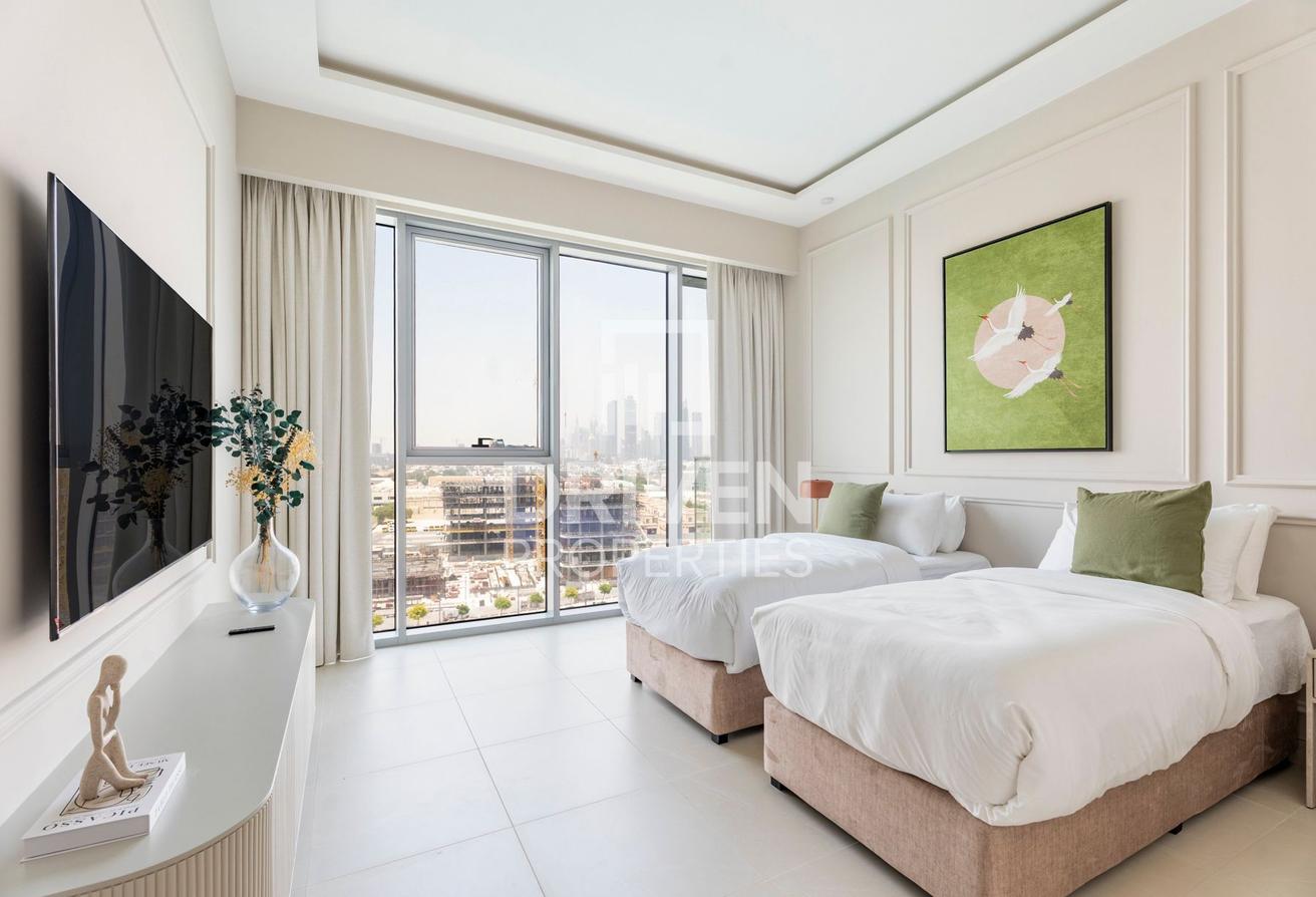 Fully Furnished | Canal View | Burj Khalifa View photo 15