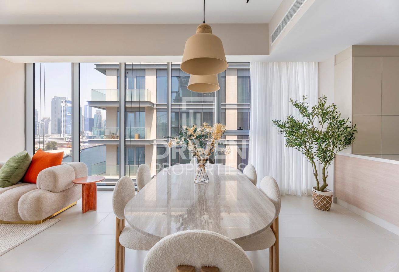 Fully Furnished | Canal View | Burj Khalifa View photo 16