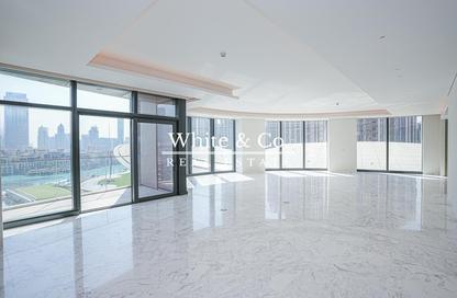 Apartment - 4 Bedrooms - 5 Bathrooms for rent in IL Primo - Opera District - Downtown Dubai - Dubai