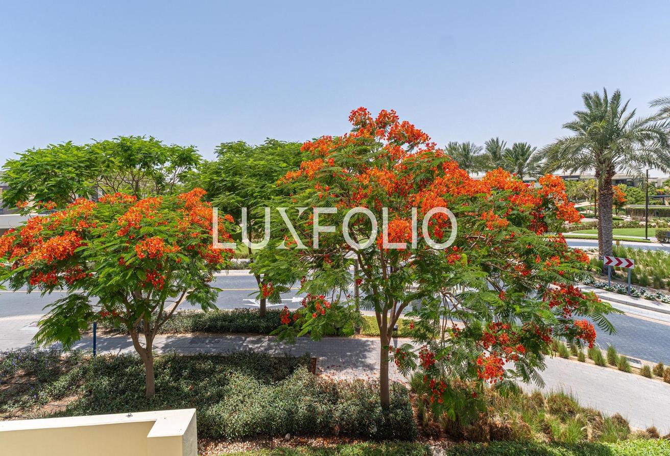 Luxury Upgrades | True Corner | Large Plot photo 29