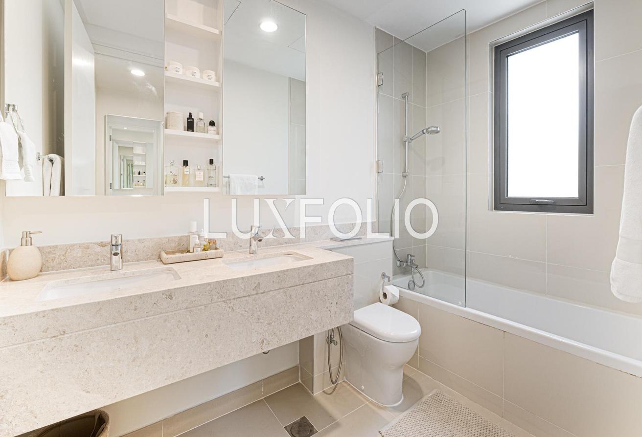 Luxury Upgrades | True Corner | Large Plot photo 17