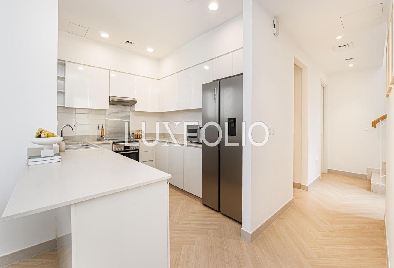 Luxury Upgrades | True Corner | Large Plot photo 9