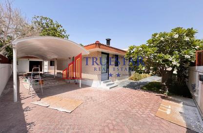 Villa - 4 - 4 for rent in Jumeirah 1 Villas - Jumeirah 1 - Jumeirah - Dubai