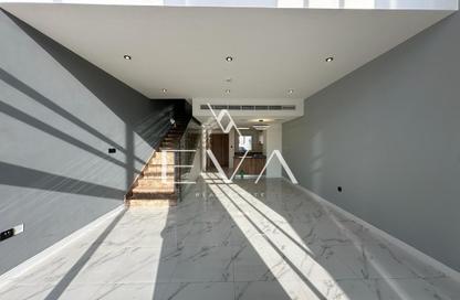 Townhouse - 2 - 2 for rent in Rukan 3 - Rukan - Dubai