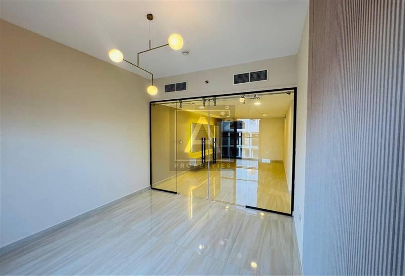 PRIME LOCATION | LUXURIOUS | MAID'S ROOM photo 17