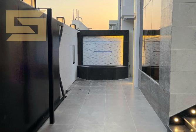 121118251 - Property Image 3