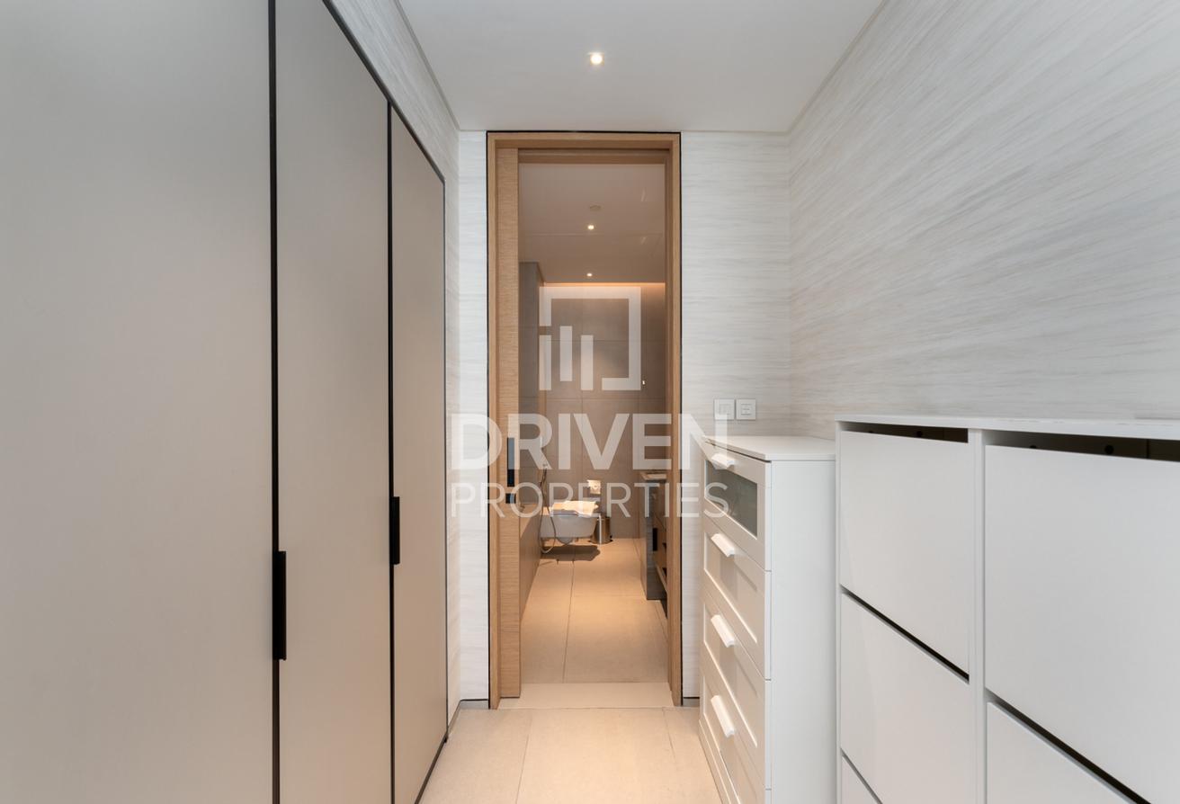 Elite Modern Unit | Dubai Eye View | Furnished photo 18