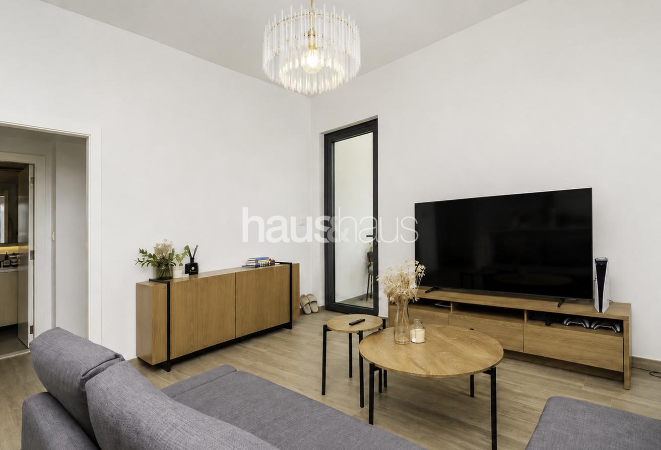 Beautiful View | Fully Furnished | Top Quality photo 5