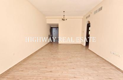 Apartment - 2 Bedrooms - 3 Bathrooms for rent in Muwaileh 29 Building - Muwaileh - Sharjah