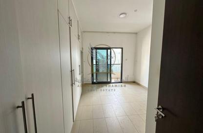 Apartment - 1 - 2 for rent in Al Dana Tower - Al Majaz 3 - Al Majaz - Sharjah