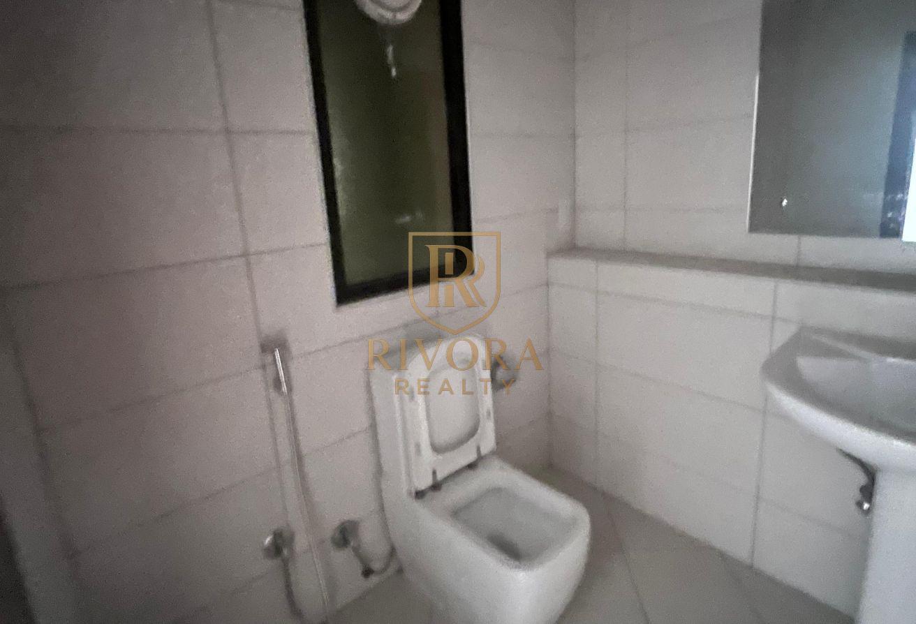 2 BHK | BALCONY | PRIME LOCATION photo 16