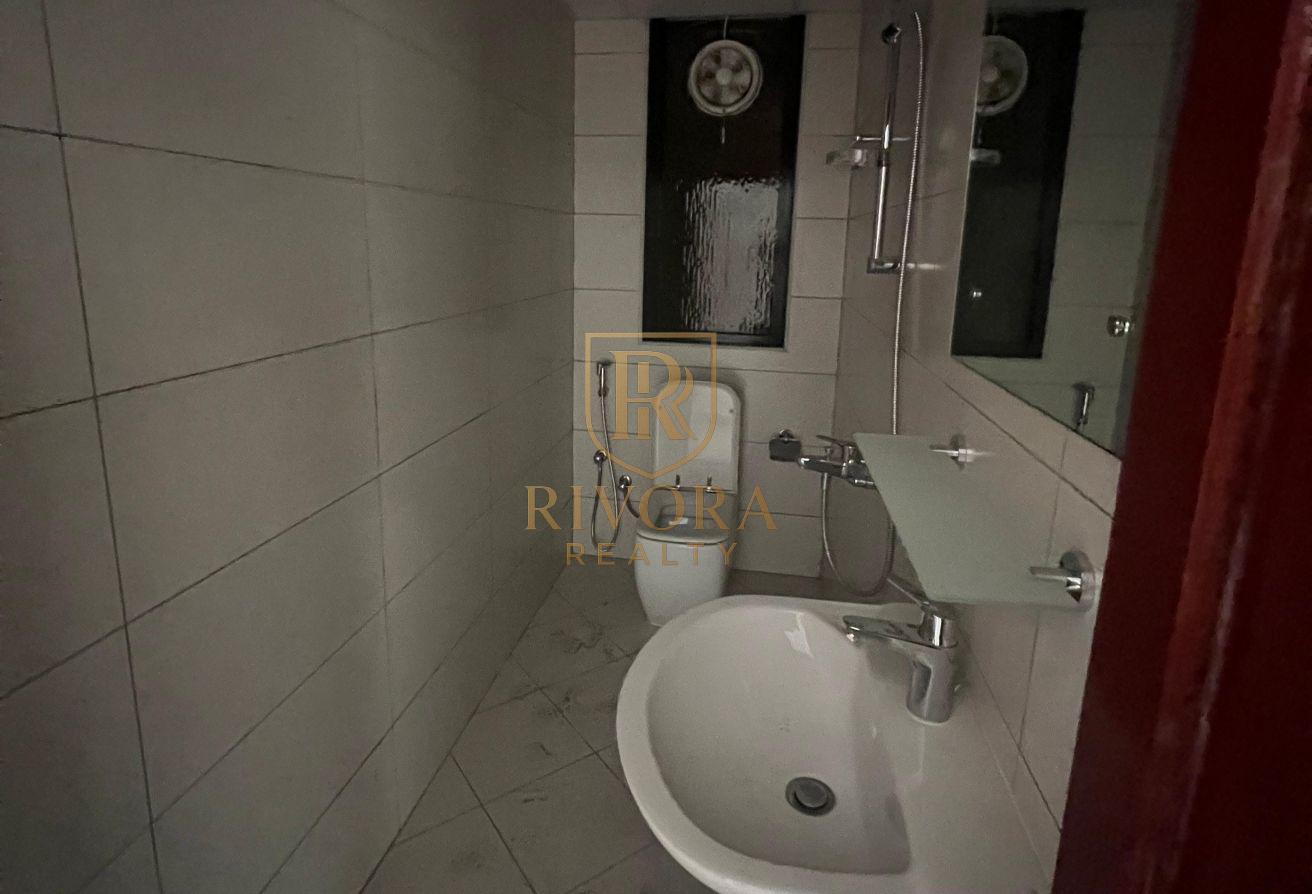 2 BHK | BALCONY | PRIME LOCATION photo 17