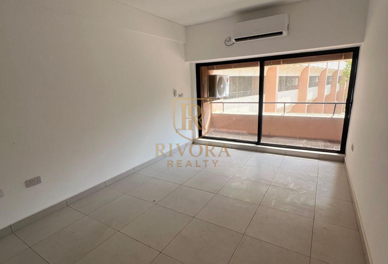 2 BHK | BALCONY | PRIME LOCATION photo 12